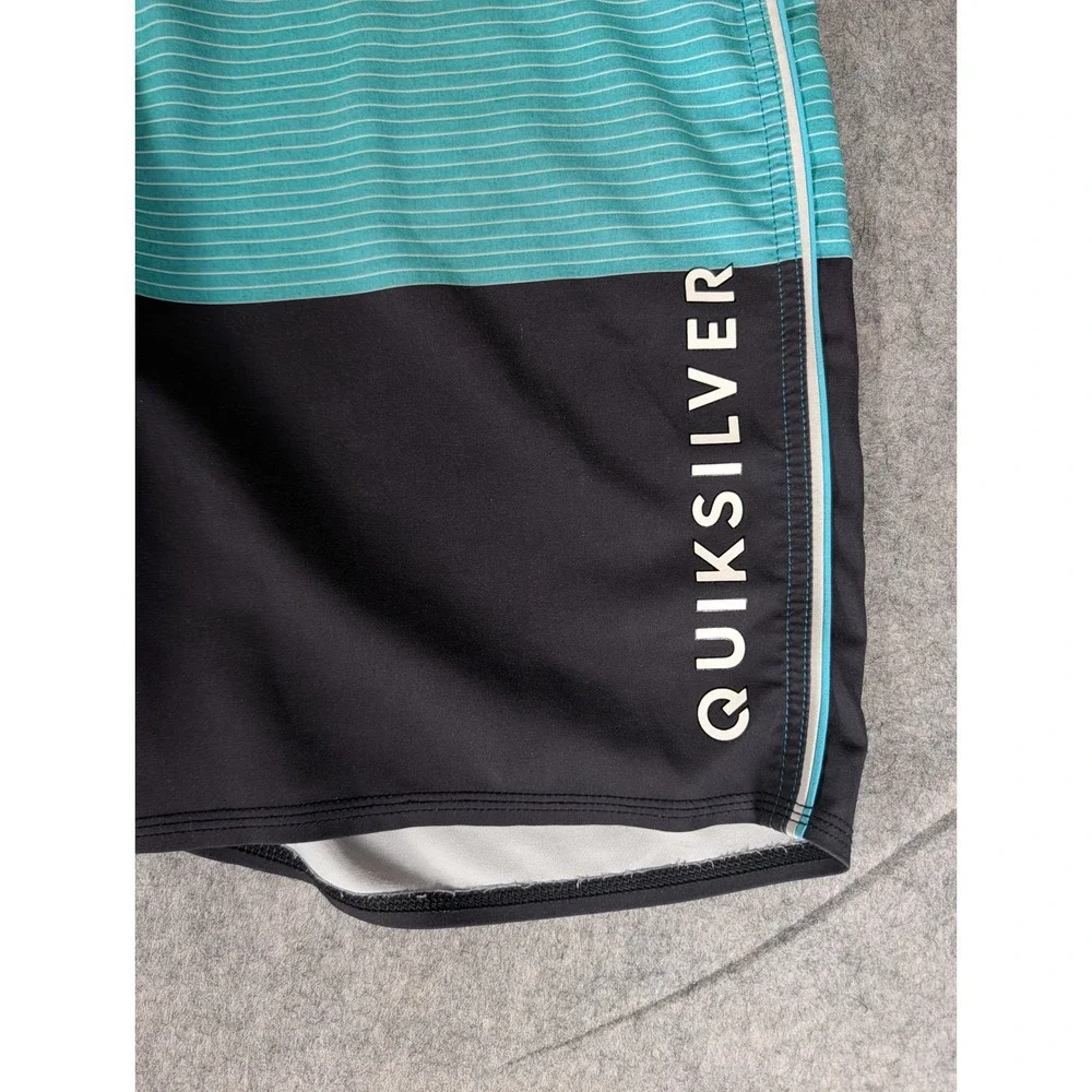 Quiksilver‎ Highline Mens Board Shorts Teal Black Striped 4-Way Stretch